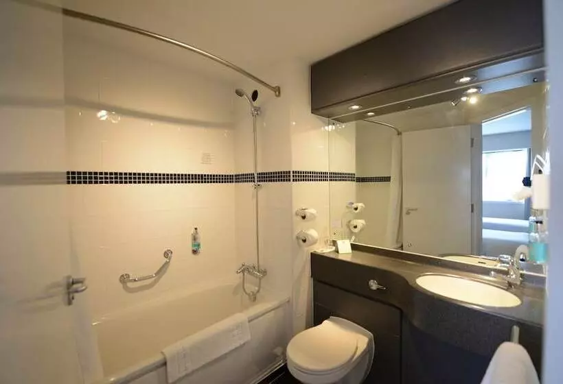 シングルデラックスルーム, Holiday Inn Wolverhampton Racecourse, An Ihg