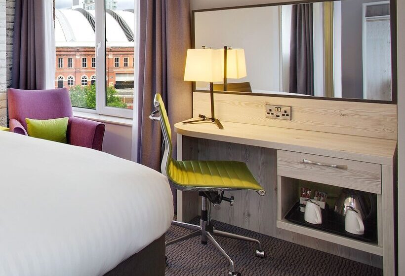 Номер Стандарт, Leonardo Manchester Central