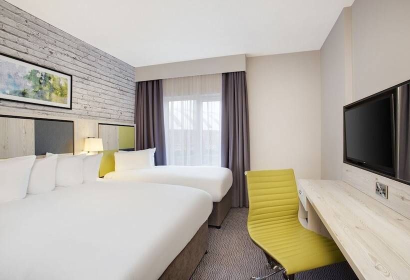 Номер Стандарт, Leonardo Manchester Central