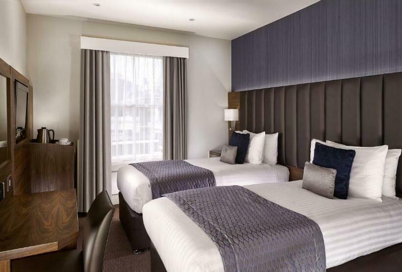 클럽 룸, Norfolk Towers Paddington