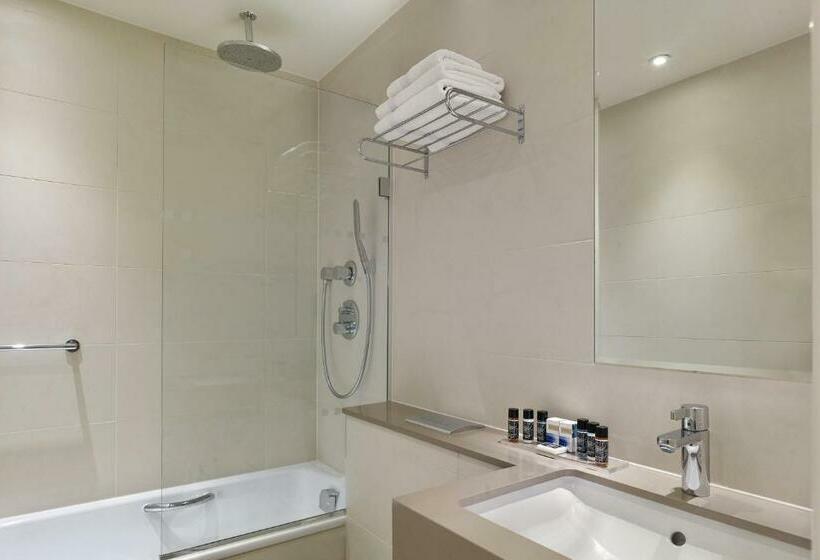 클럽 룸, Norfolk Towers Paddington