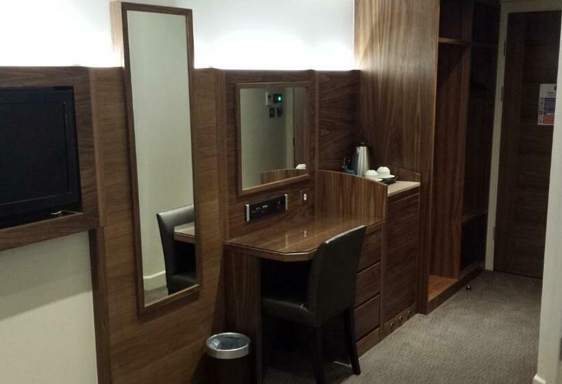 클럽 룸, Norfolk Towers Paddington