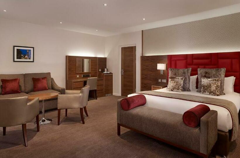 스위트, Norfolk Towers Paddington