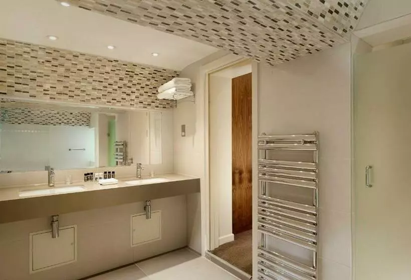 سوییت, Norfolk Towers Paddington