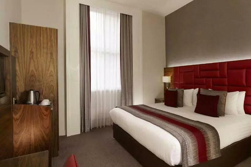 اتاق اجرایی, Norfolk Towers Paddington
