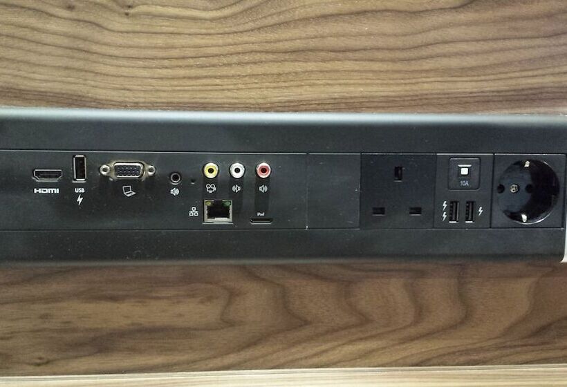 싱글 기본룸, Norfolk Towers Paddington