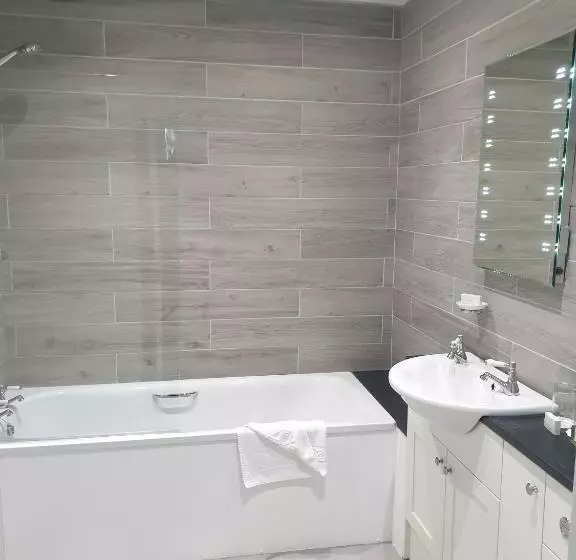 Cameră Standard, The Osborne