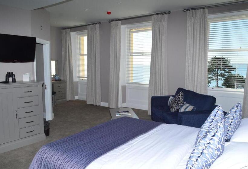 سوییت جونیور با چشمانداز دریا, The Osborne