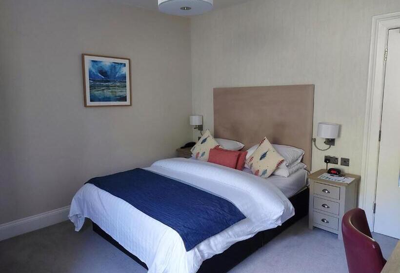 اتاق اکونومی, The Osborne