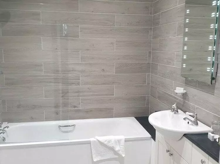 Cameră Standard, The Osborne