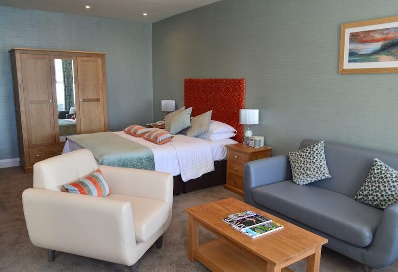 اتاق خانوادگی, The Osborne