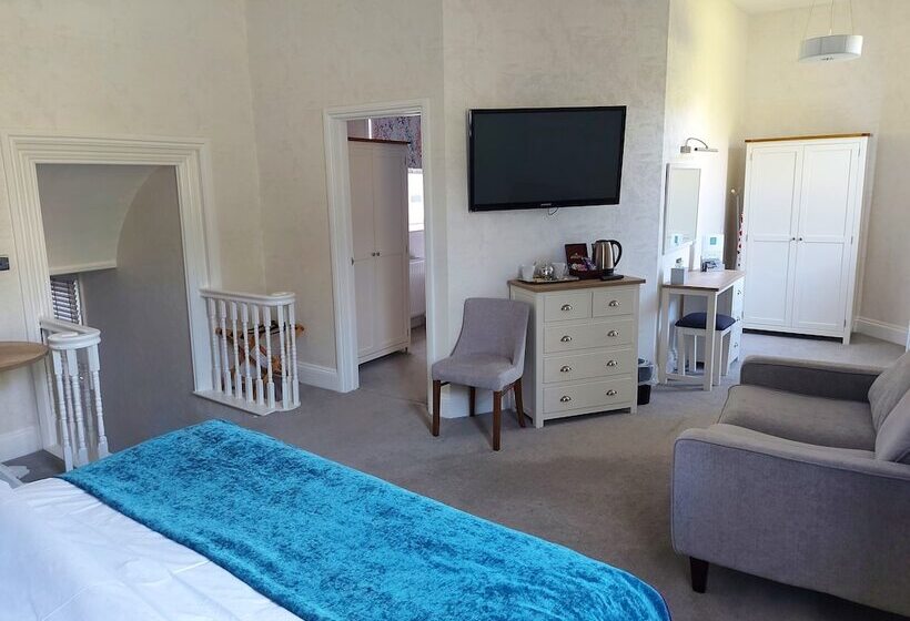 اتاق خانوادگی, The Osborne