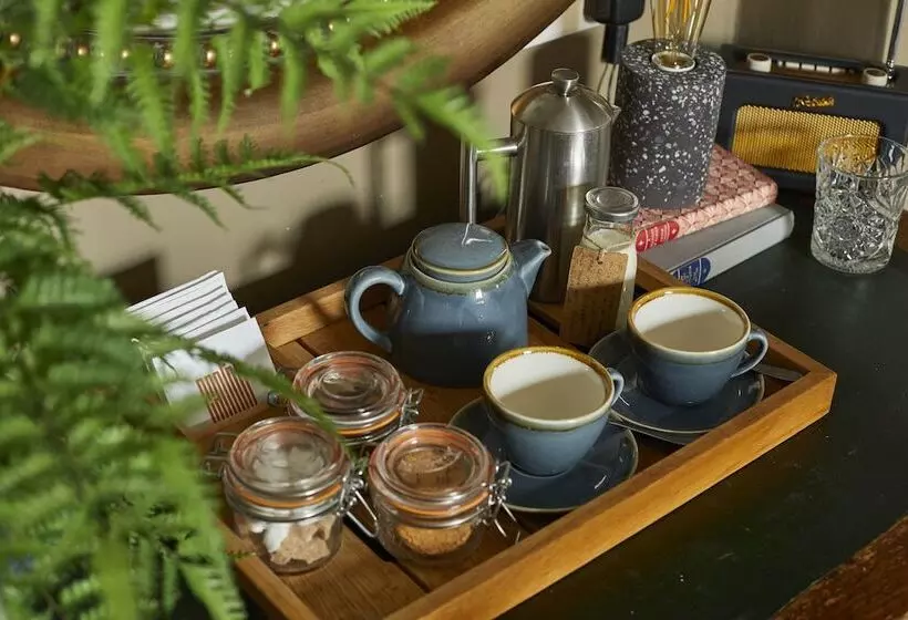 スタンダードルーム, The Methuen Arms