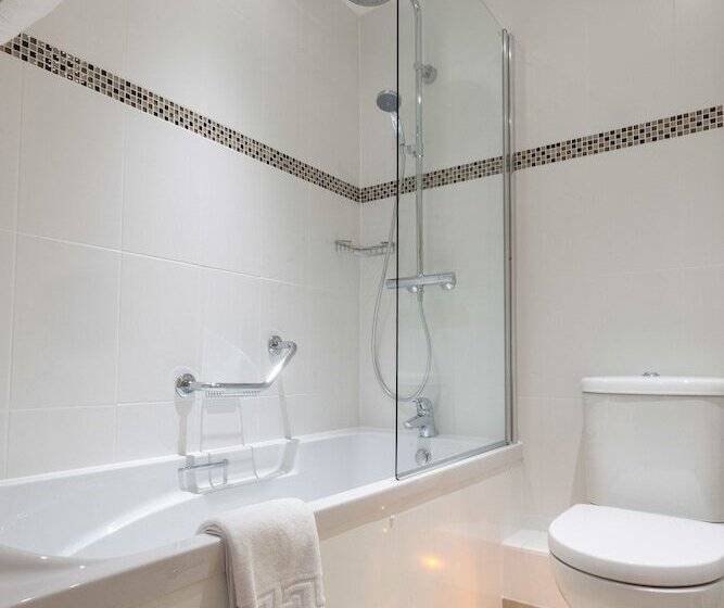 Номер Стандарт, Voco Oxford Thames, An Ihg