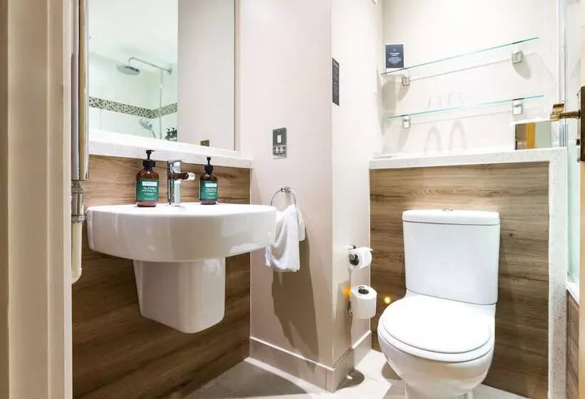 身障者適用スタンダードルーム, Voco Oxford Thames, An Ihg