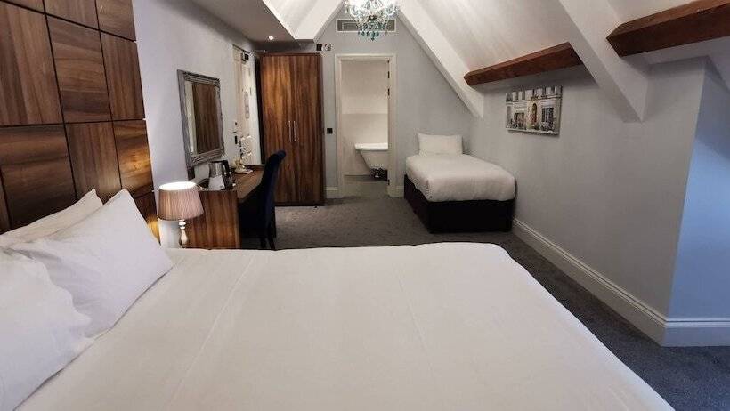 Семейный Номер, Stanhill Court Hotel, A Member Of Radisson Individuals