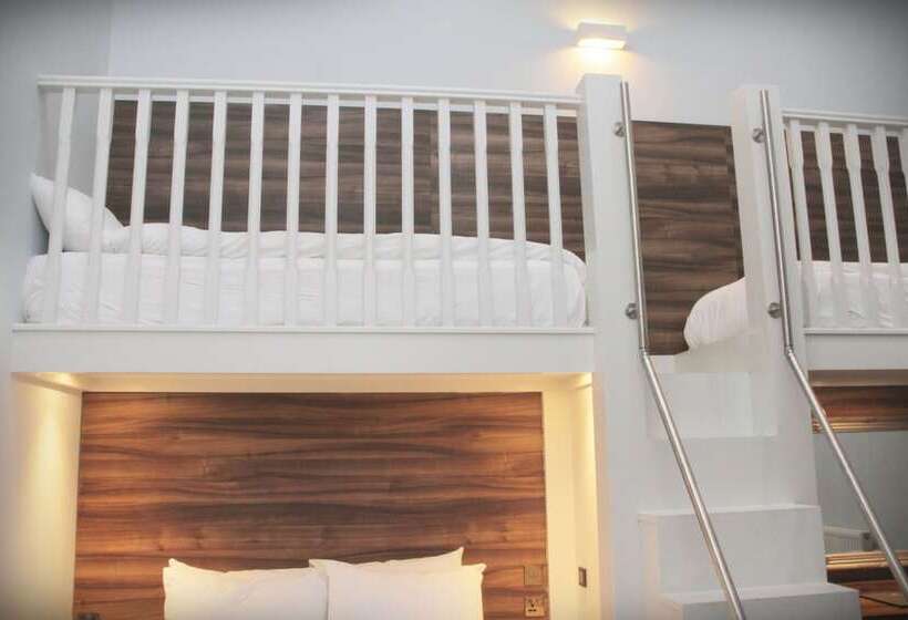 Семейный Номер, Stanhill Court Hotel, A Member Of Radisson Individuals