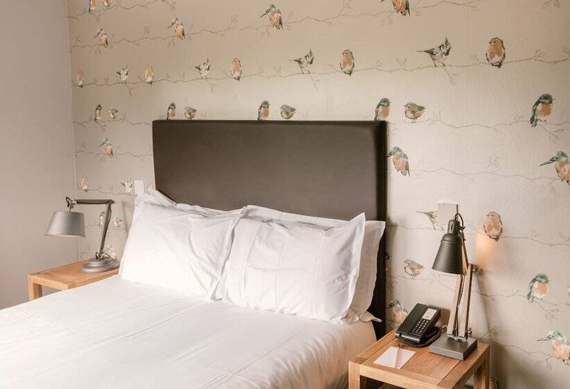 Классический Номер, Stonehouse Court Hotel A Bespoke