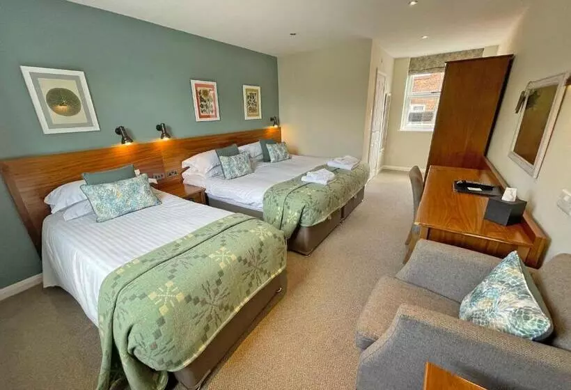 Family Room, The Ship