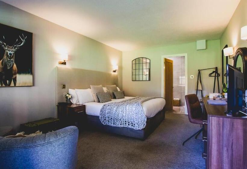 디럭스 룸 킹사이즈 침대, The Wild Hare