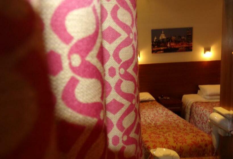 Номер Стандарт Трехместный, Wedgewood