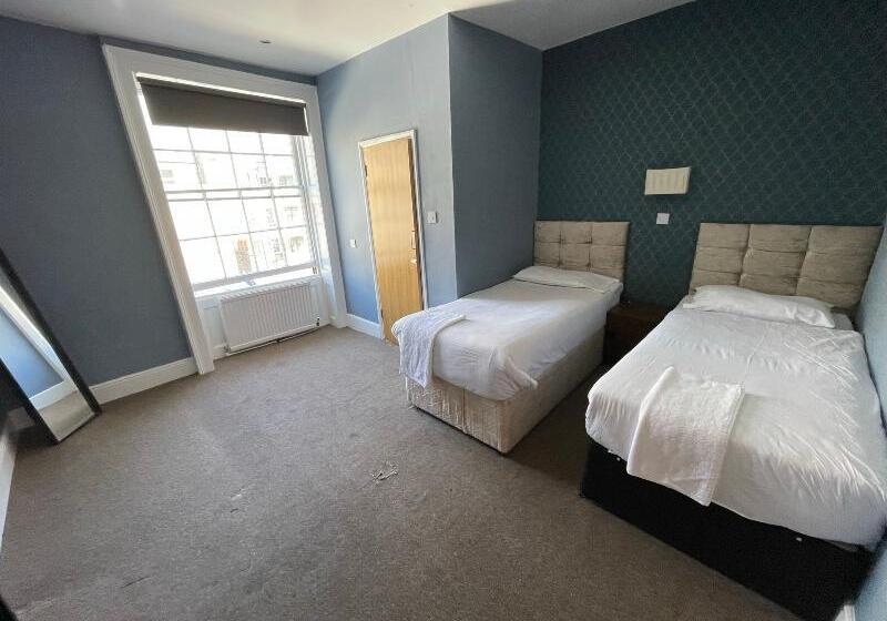 Номер Стандарт, OYO Somerset Hotel Baker Street London