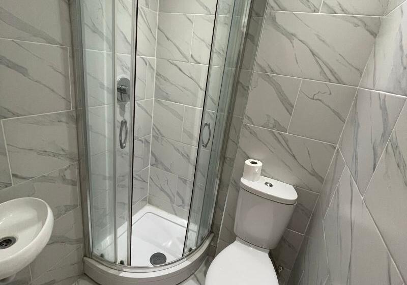 חדר סטנדרט יחיד, OYO Somerset Hotel Baker Street London