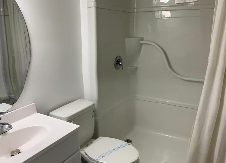 جناح مطل على البحيرة, Caswell Resort