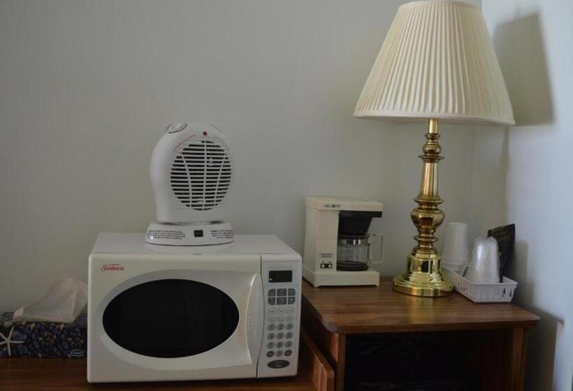 غرفه قياسيه سريرين مزدوجين, Circle 5 Motel