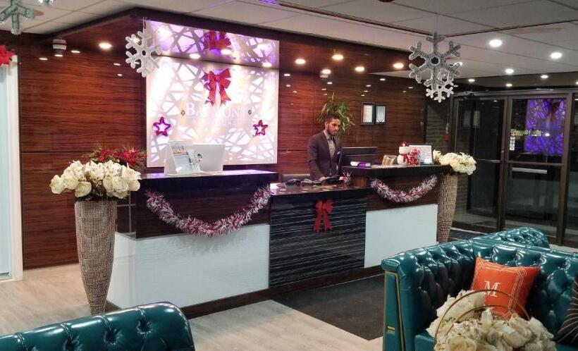 キングサイズベッドのスタンダードルーム, Baymont By Wyndham Montreal Airport