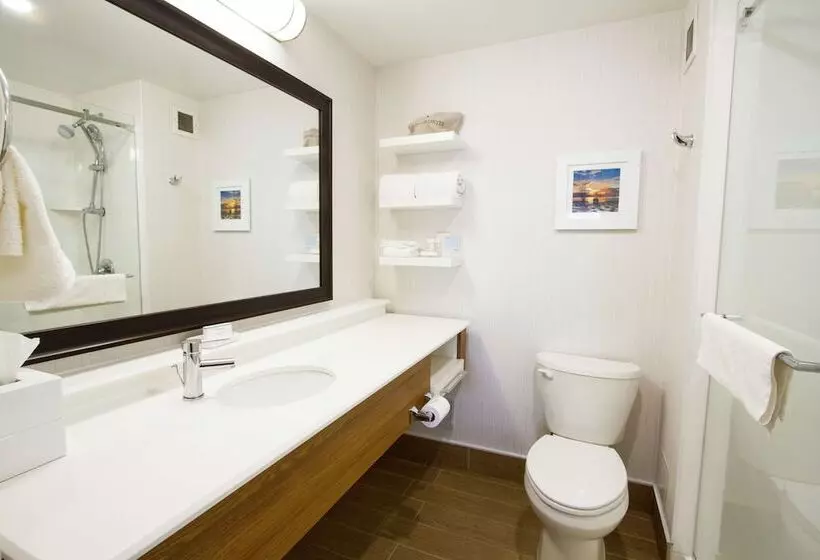اتاق استاندارد با 2 تخت دوبل, Hampton Inn By Hilton Vancouver Airport/richmond