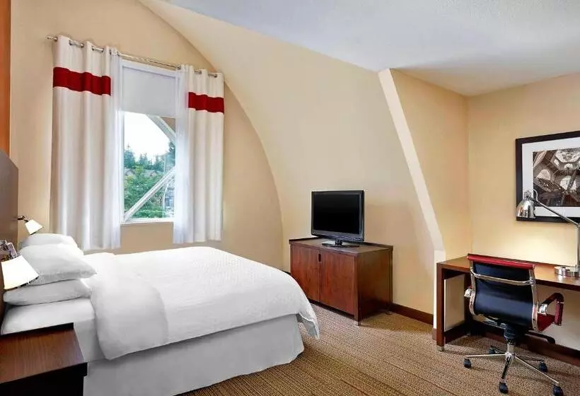 キングサイズベッドのスタンダードルーム, Four Points By Sheraton Surrey