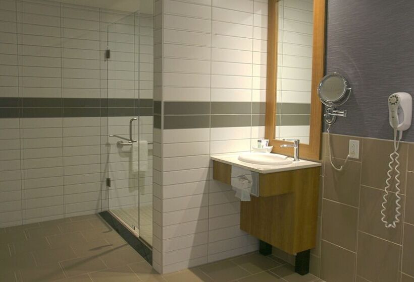 غرفة كومفورت, Le Montagnais