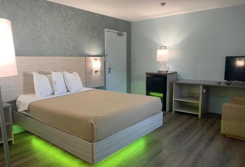 高级大房间, Motel 6 Niagara Falls, On – Near The Falls