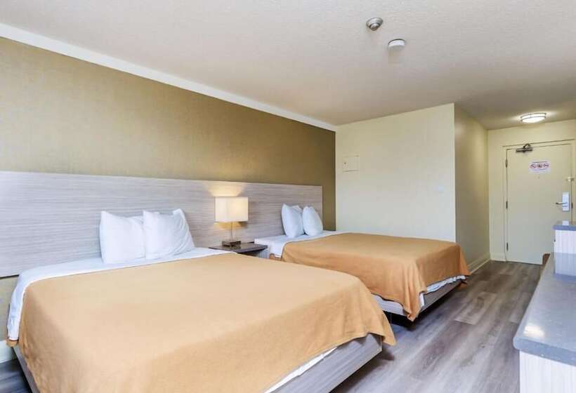 带2个双人床的标准工作室, Motel 6 Niagara Falls, On – Near The Falls