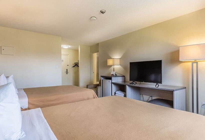 ２ダブルベッドのスタンダードルーム, Motel 6 Niagara Falls, On – Near The Falls