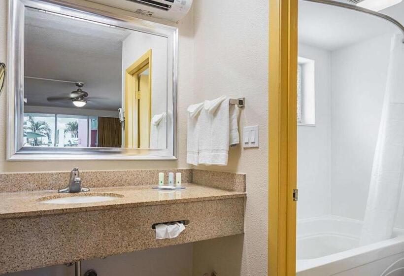 商务房间, Quality Inn And Suites Montreal East