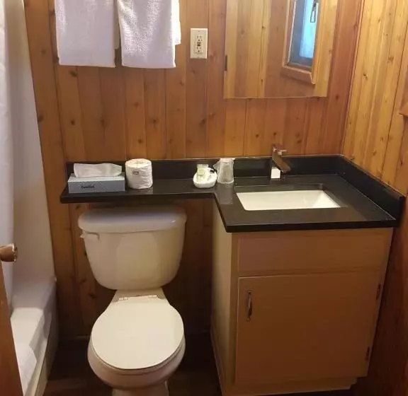 اتاق سوپریور, Rundle Mountain Lodge