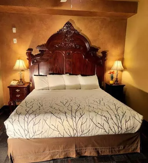 اتاق استاندارد با تخت بزرگ, Rundle Mountain Lodge