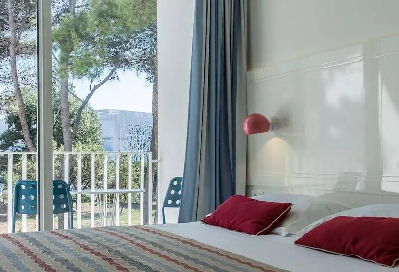 اتاق خانوادگی, Amadria Park Kids Hotel Andrija