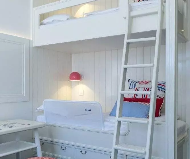 اتاق خانوادگی تودرتو, Amadria Park Kids Hotel Andrija