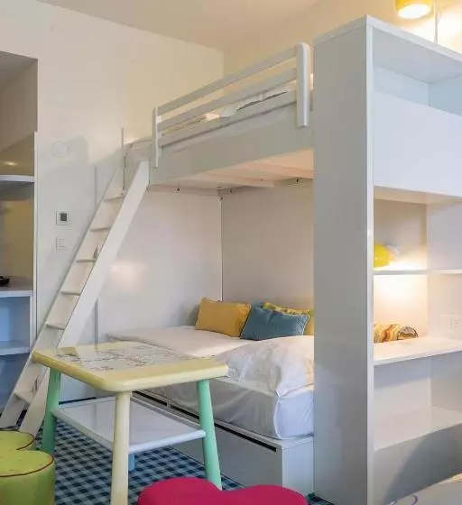 اتاق خانوادگی, Amadria Park Kids Hotel Andrija