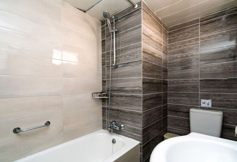 Апартаменты 1 Спальня Боковой Вид на Море, Helios Bay Hotel And Suites