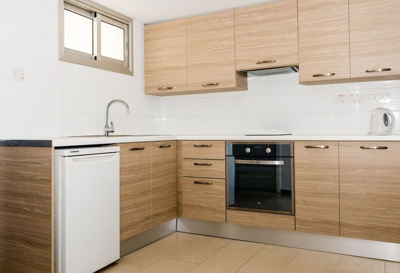 Семейный Номер, Helios Bay Hotel And Suites