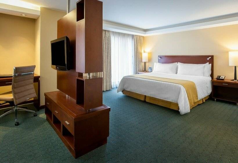 Полулюкс, Ghl Hotel Capital