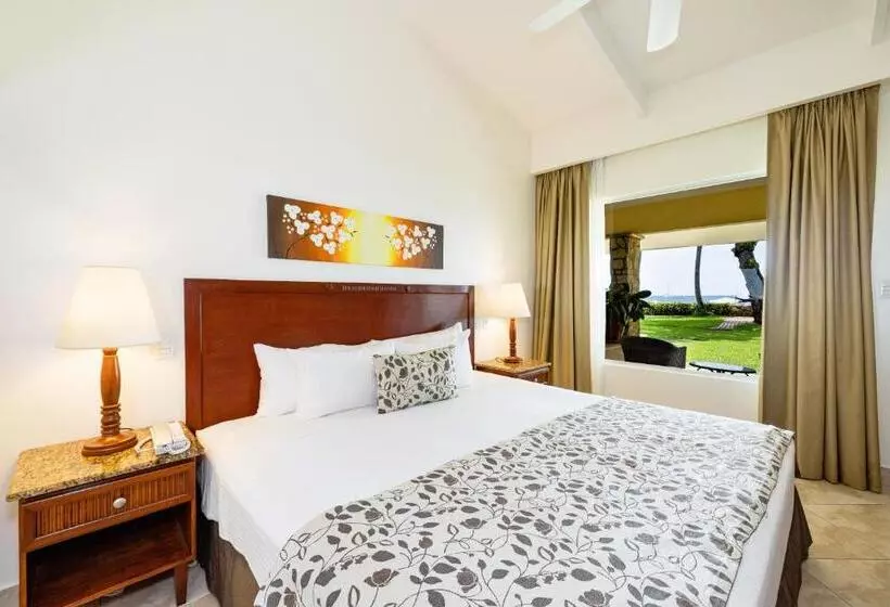 キングサイズベッドのスタンダードルーム, Tamarindo Diria Beach Resort