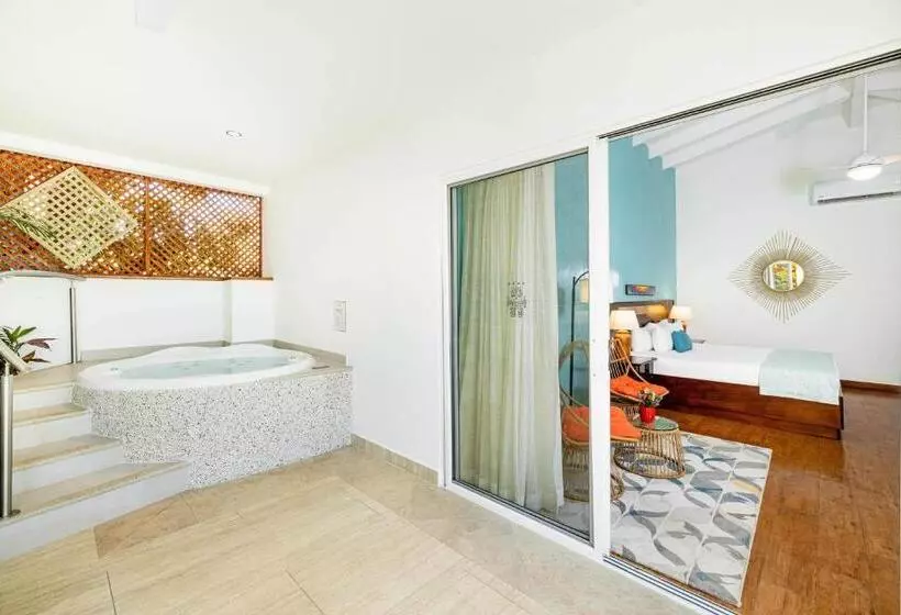 ジュニアスイート, Tamarindo Diria Beach Resort