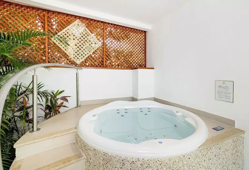 スイート, Tamarindo Diria Beach Resort