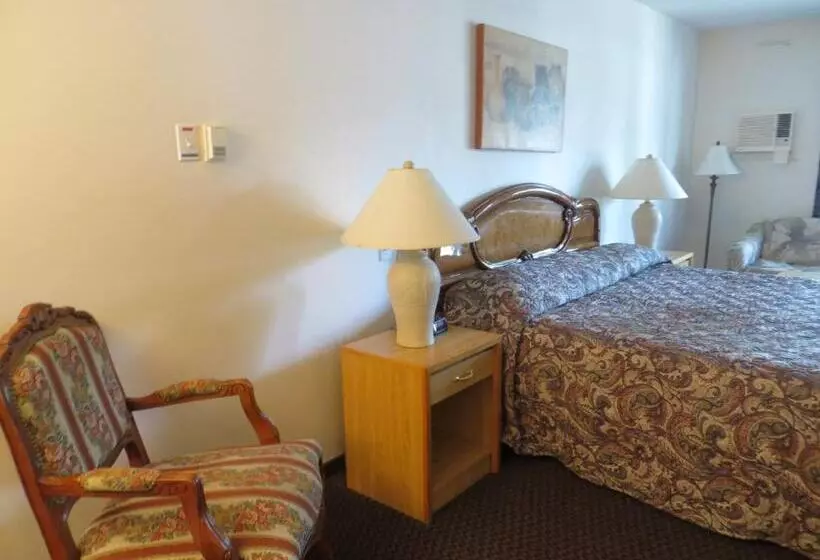 キングサイズベッドのスタンダードルーム, Skagit Motel