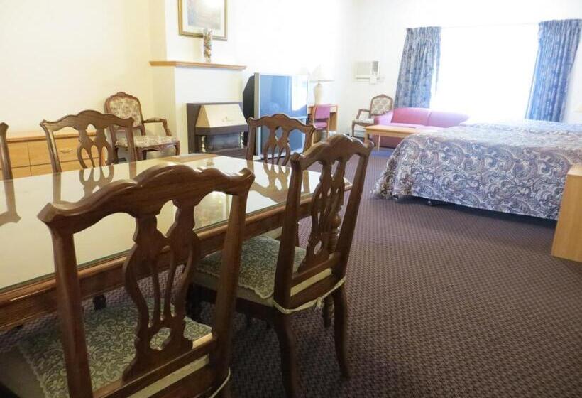 Deluxe Suite, Skagit Motel
